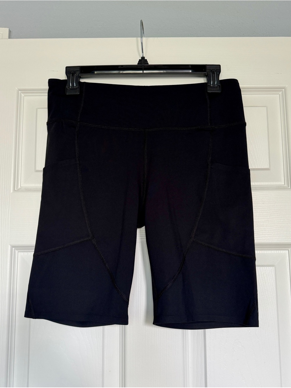 Peach Love California Black High-Waist Bike Shorts with Side Pockets